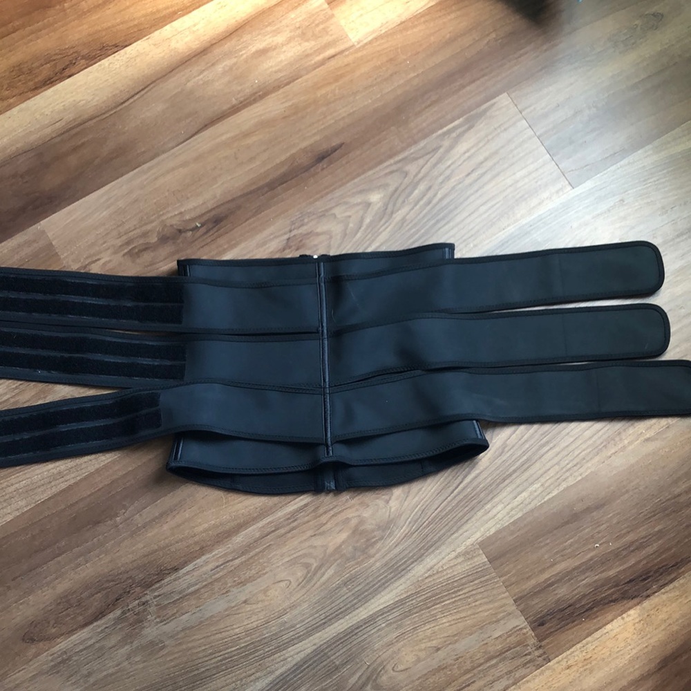 Waist trainer